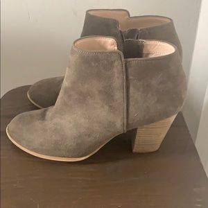 Old navy heeled bootie
